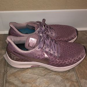 Purple Nike Zoom Pegasus 35 Tennis shoes